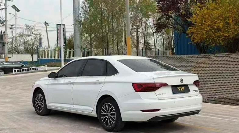 大众速腾 内饰后排