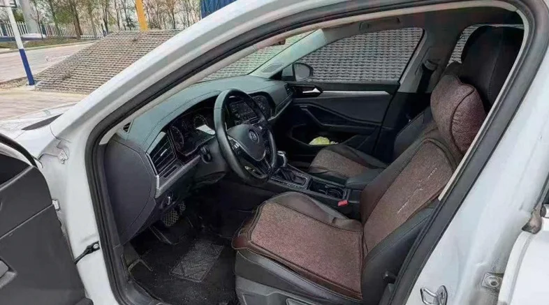 大众速腾 后面外观一