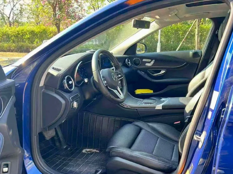 奔驰GLC 后面外观一