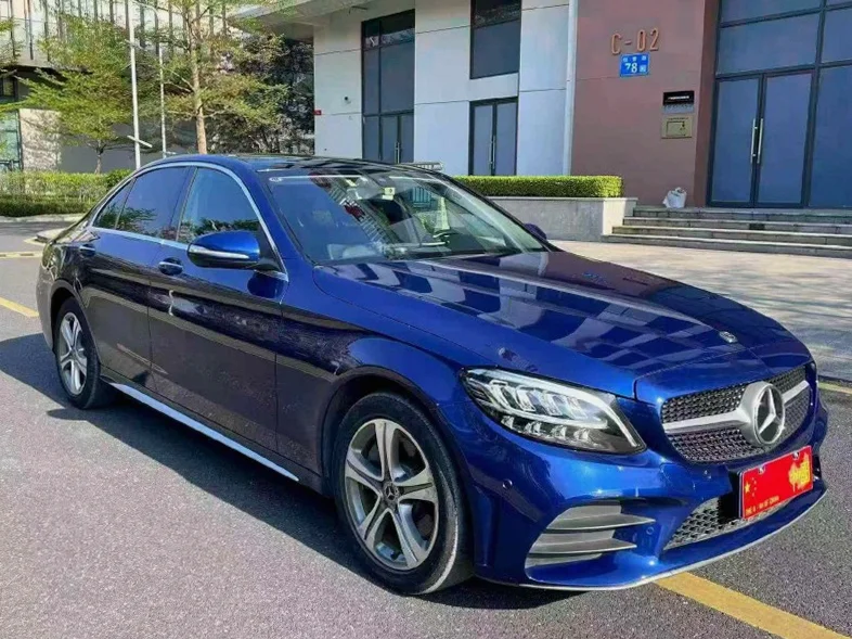 奔驰GLC 正面外观三