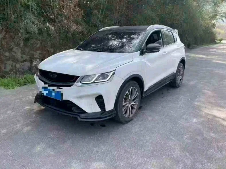 吉利缤越 正面外观二