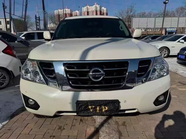 19年日产途乐4.0V6中东版七座顶配