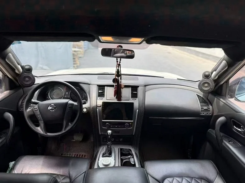 日产途乐 后面外观二