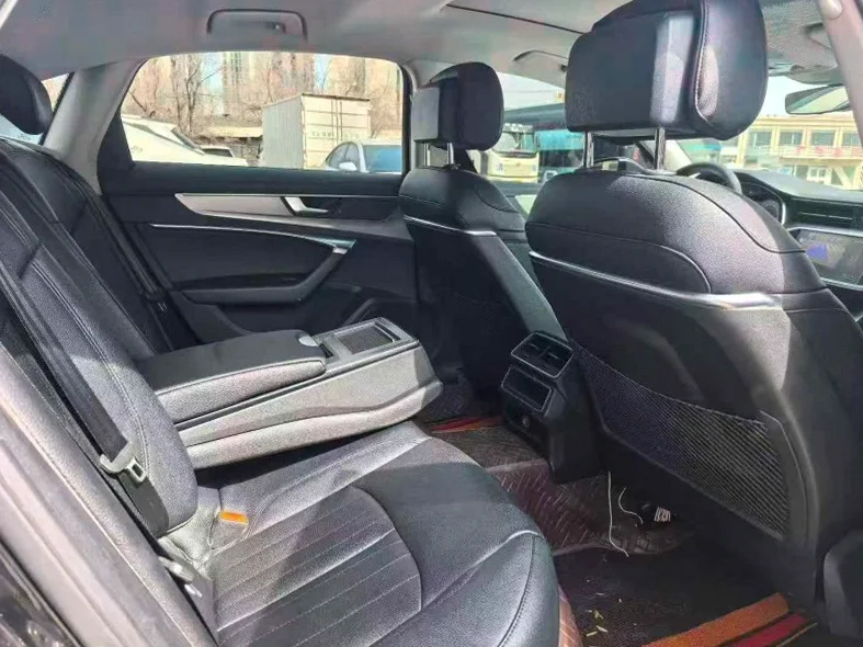 奥迪A6L 后面外观二