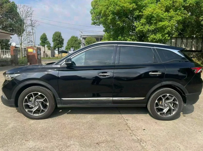 东风ax7 后面外观三