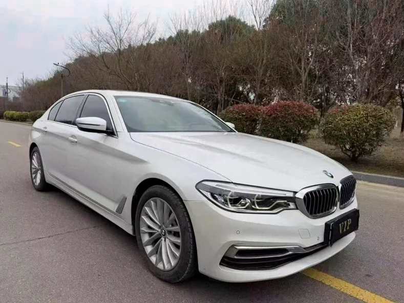 宝马5系 正面外观二