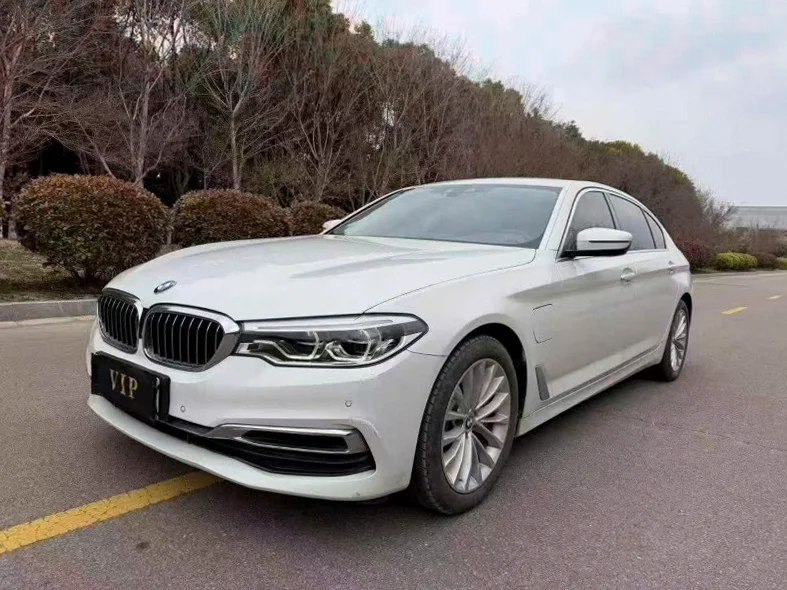 宝马5系 正面外观三