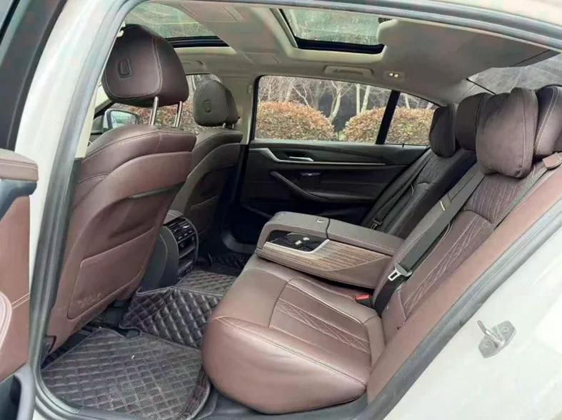 宝马5系 后面外观二