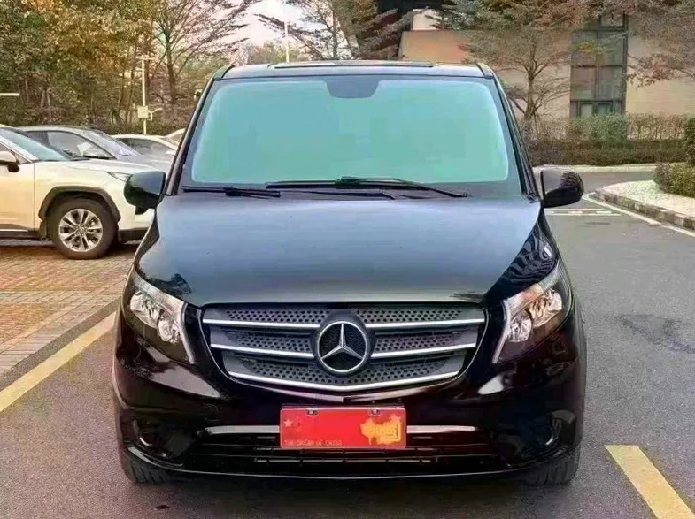 20年奔驰威霆2.0T商务车