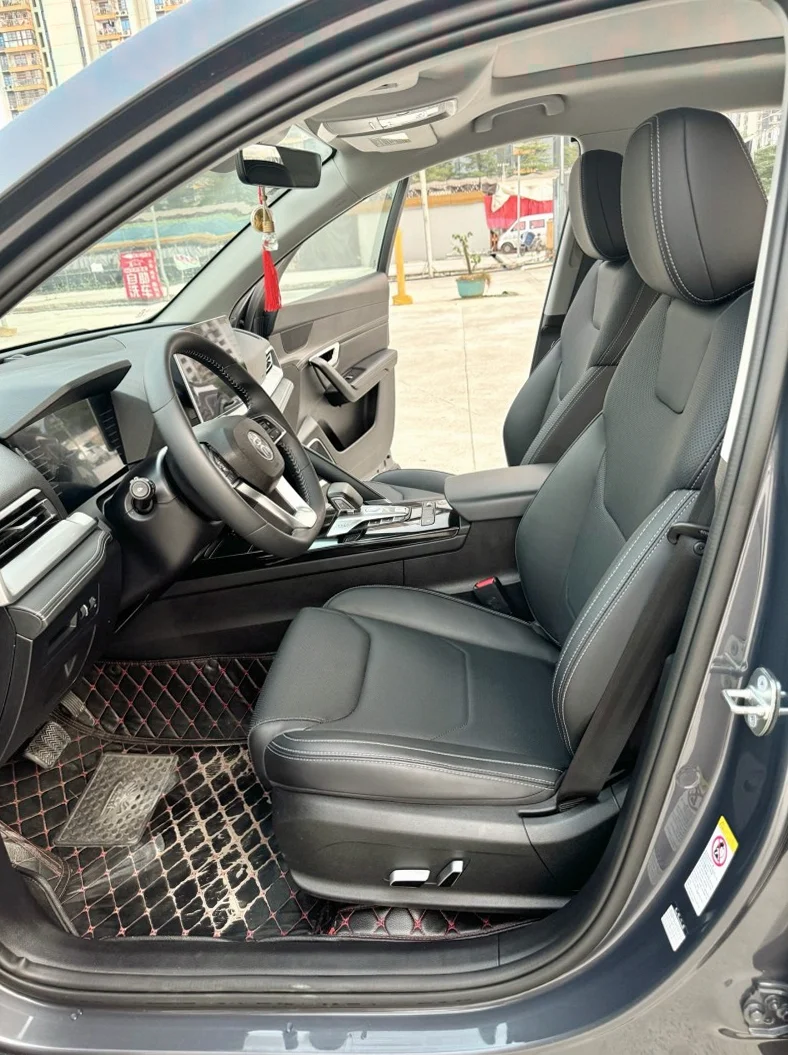 比亚迪宋 后面外观一