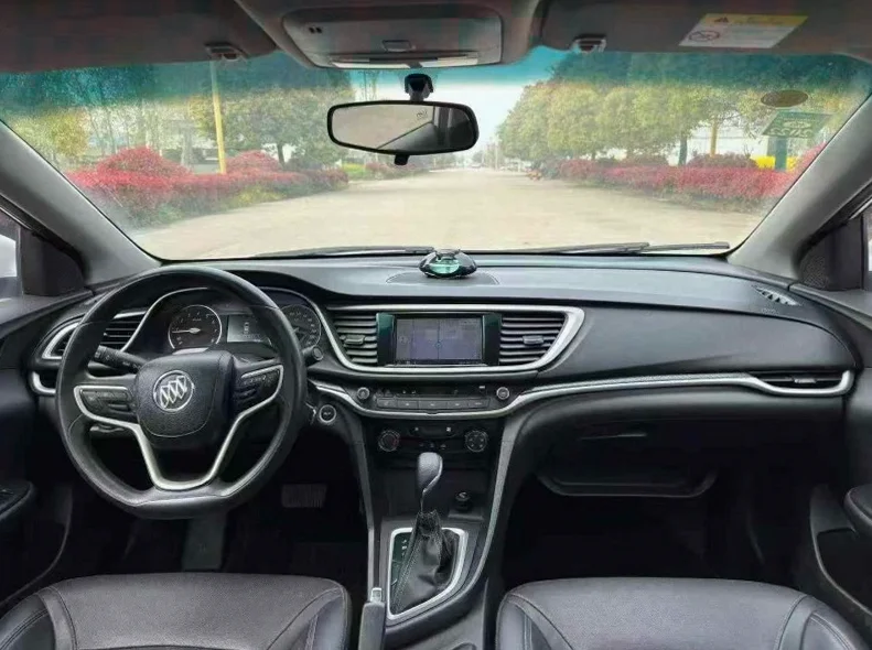 别克英朗 后面外观三