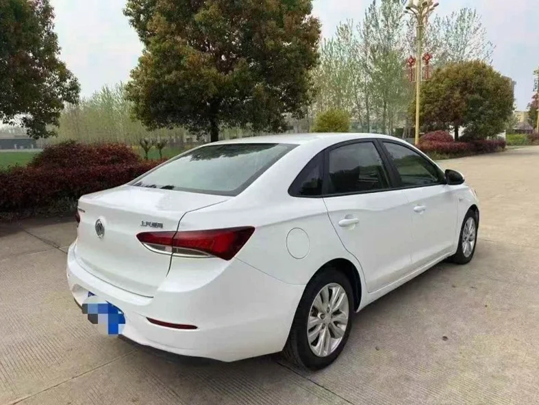 别克英朗 驾驶室