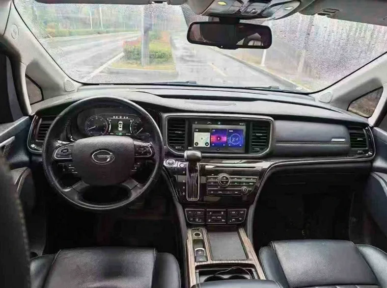 传祺M8 后面外观二