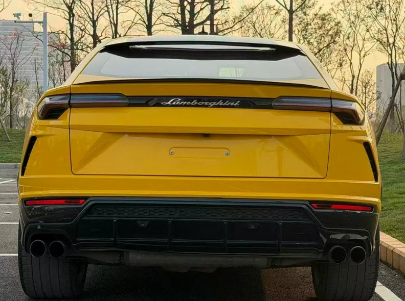 兰博基尼Urus 正面外观三