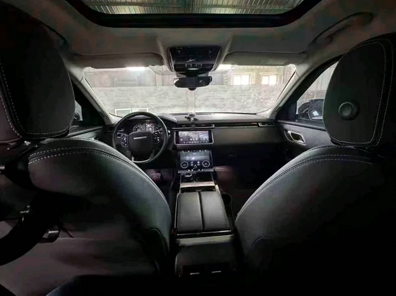 路虎揽胜星脉 后面外观二