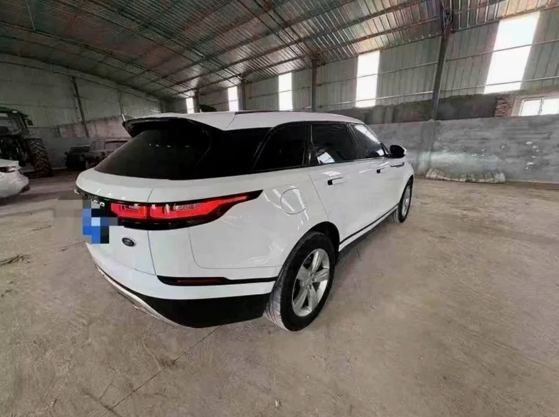 路虎揽胜星脉 内饰前排