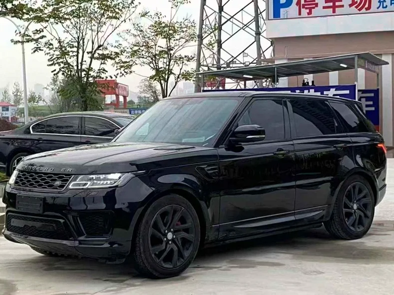 路虎揽胜运动 正面外观三