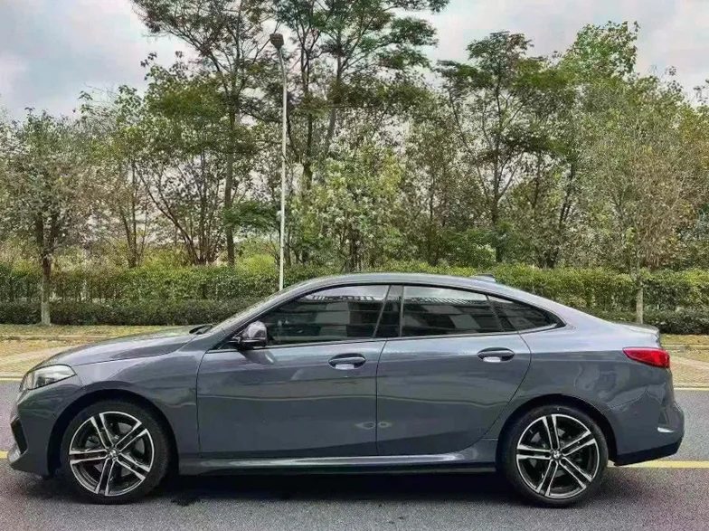 宝马2系 内饰后排