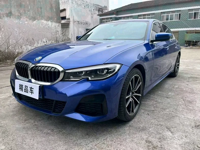 宝马3系 正面外观二