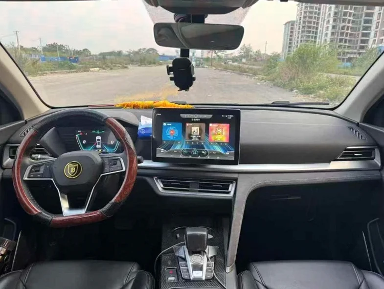 比亚迪宋 后面外观一