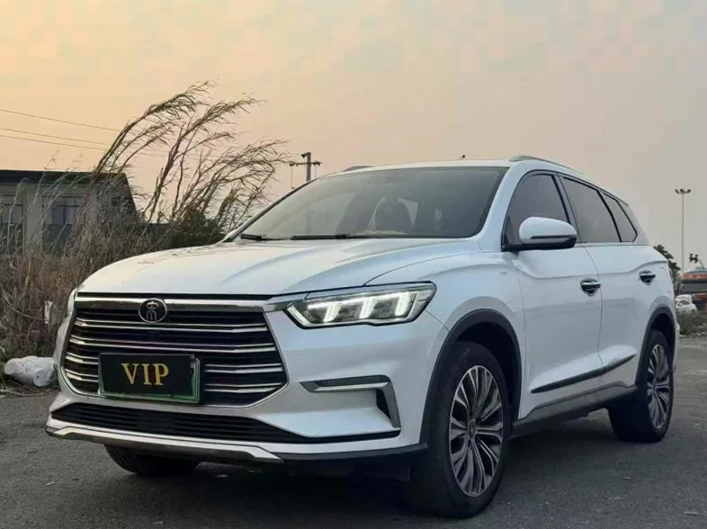 比亚迪宋 正面外观二