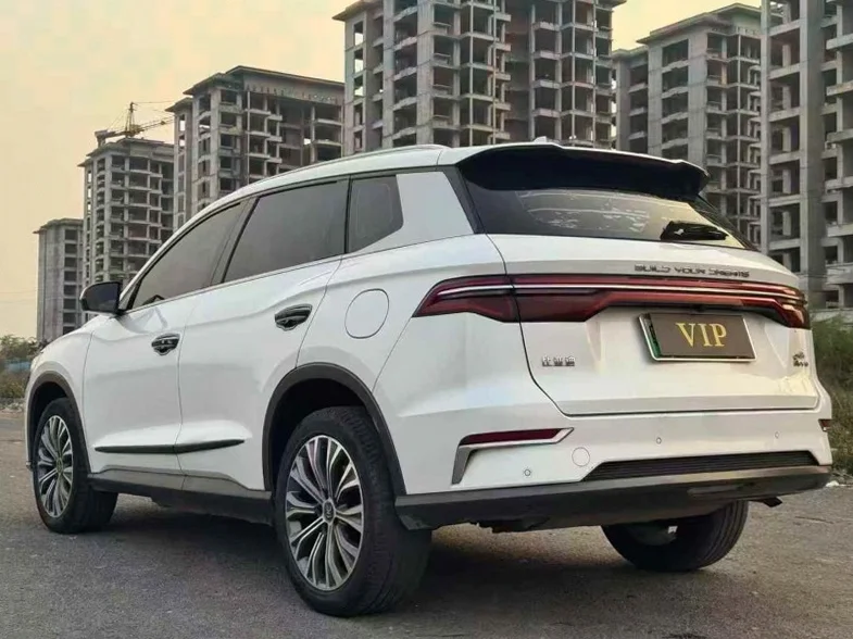 比亚迪宋 内饰后排