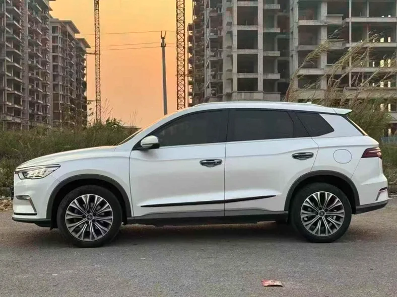 比亚迪宋 后面外观二