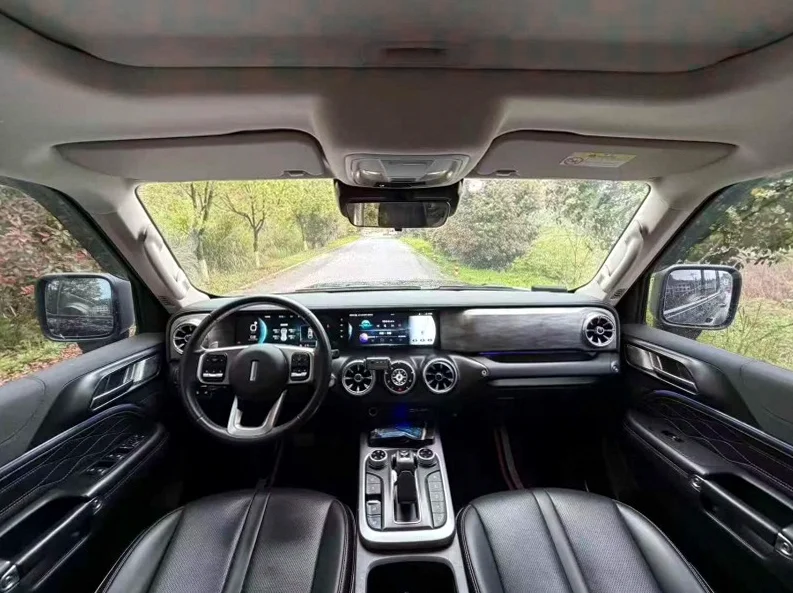 长城汽车坦克 后面外观三