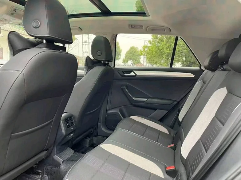 大众探歌 驾驶室