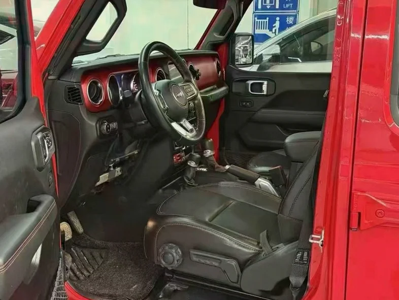 Jeep牧马人 后面外观一