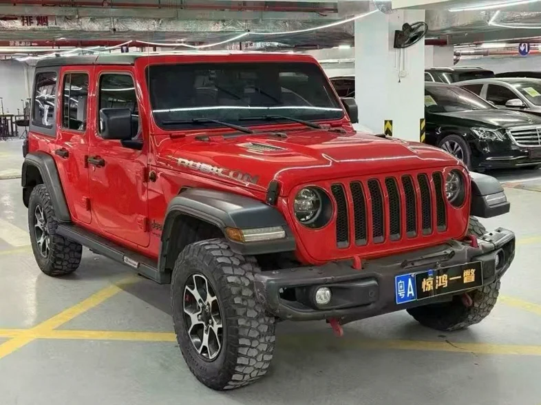 Jeep牧马人 正面外观二