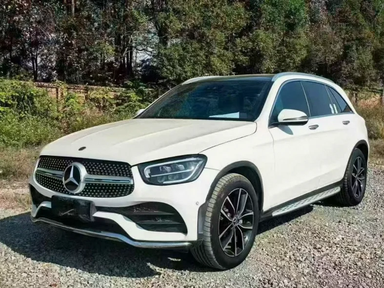 奔驰GLC 正面外观三