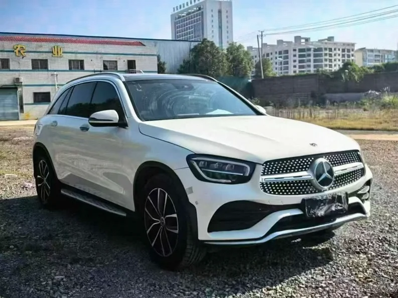 奔驰GLC 正面外观二