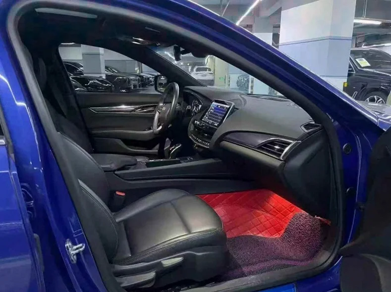 凯迪拉克CT5 内饰前排