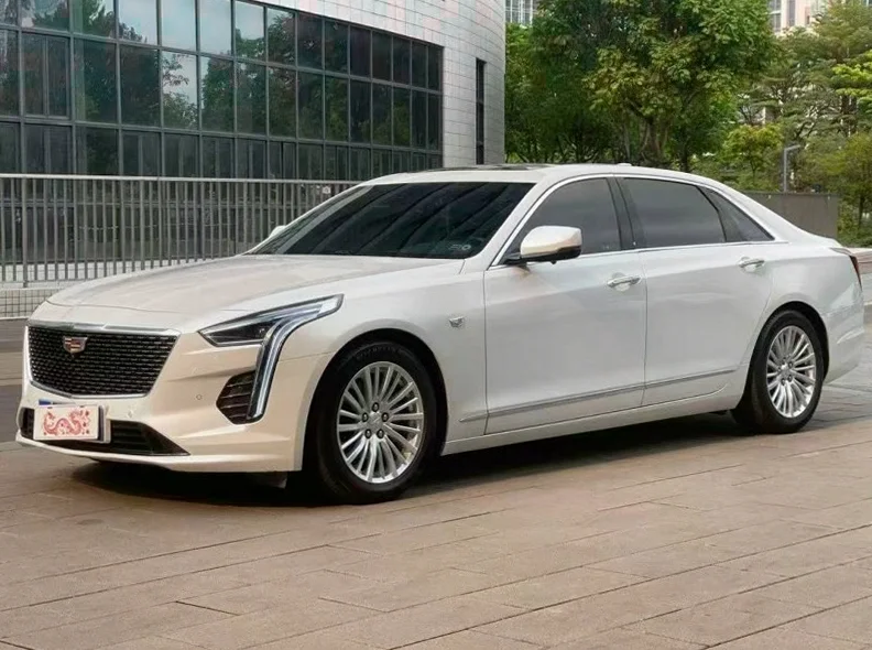 凯迪拉克CT6 正面外观三