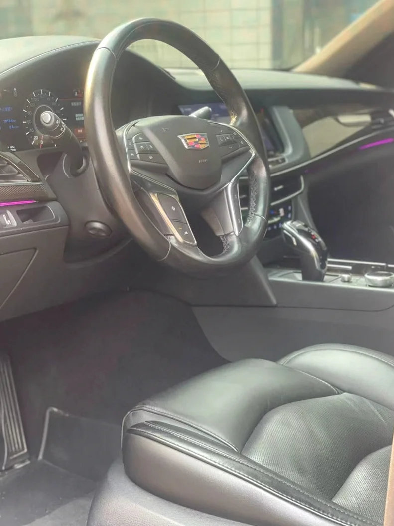 凯迪拉克CT6 后面外观二