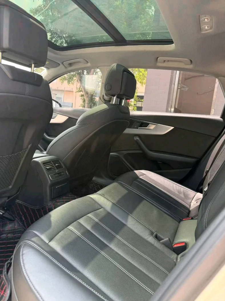 奥迪A4L 后面外观一