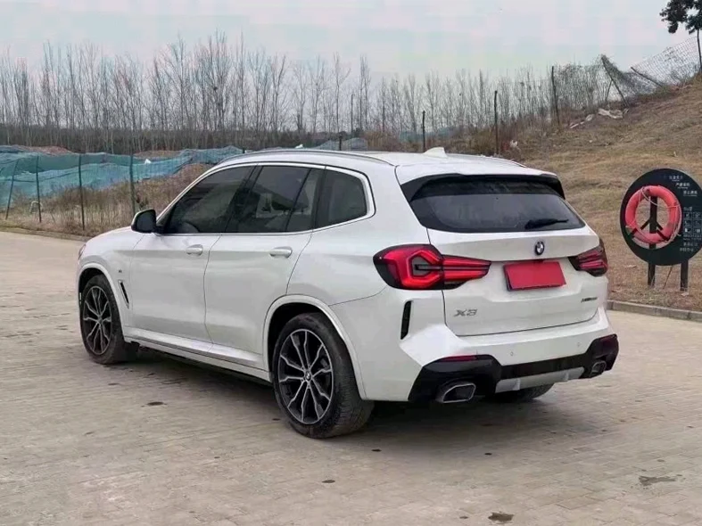 宝马X3 内饰后排