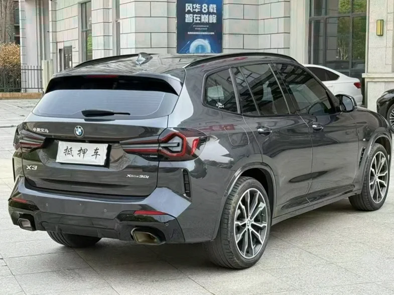 宝马X3 内饰后排