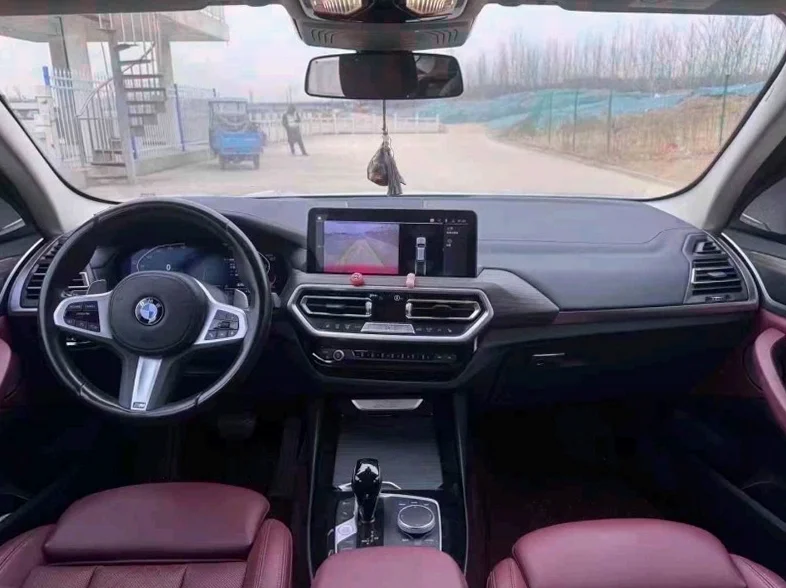 宝马X3 后面外观二