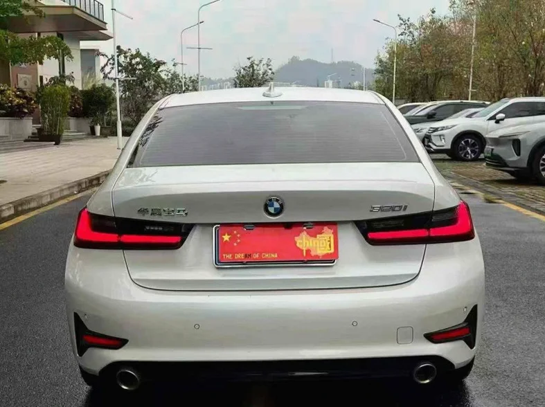 宝马3系 驾驶室