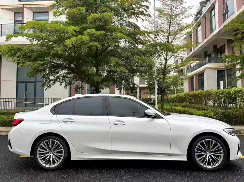 宝马3系 内饰前排