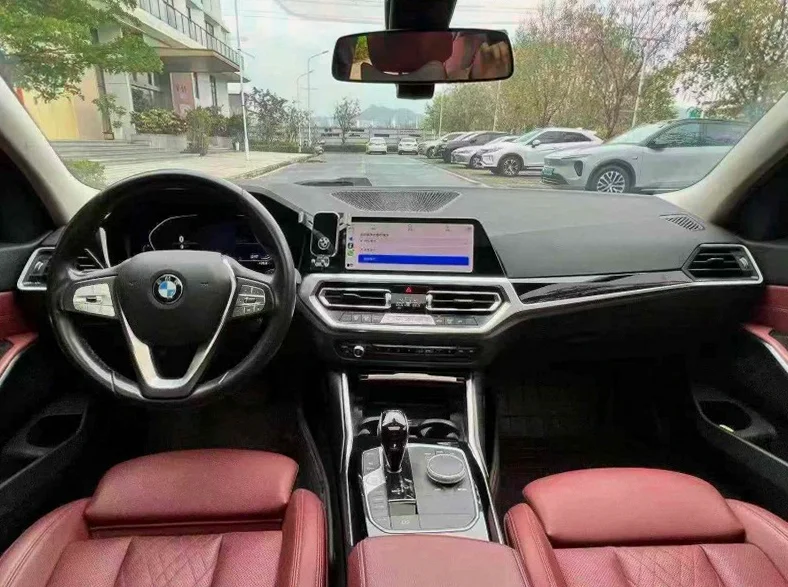 宝马3系 后面外观二