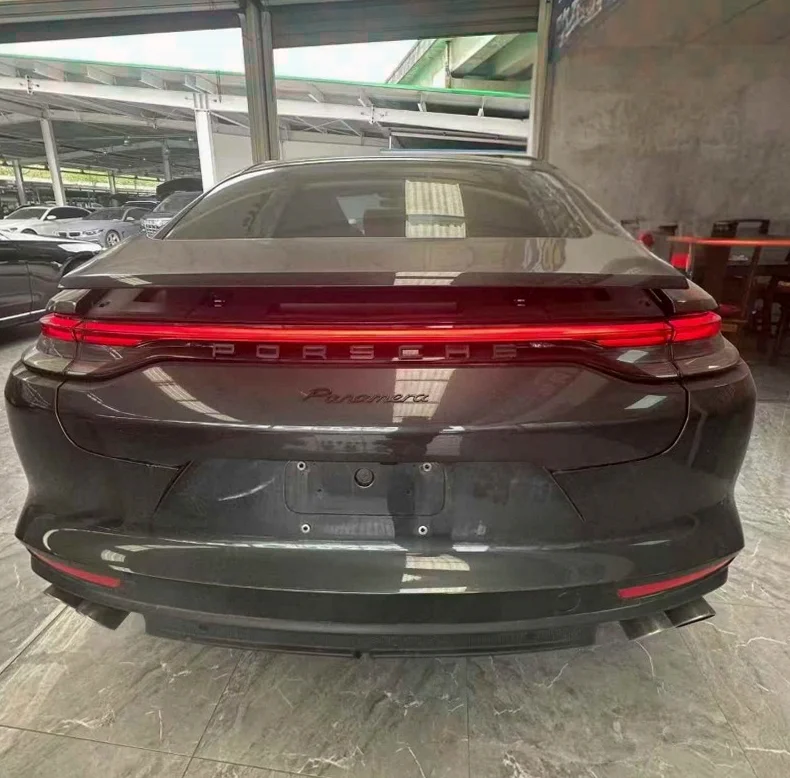 保时捷帕拉梅拉 内饰后排