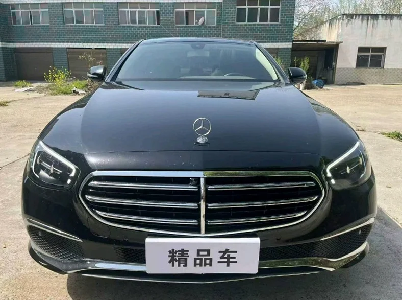 22年奔驰E300L豪华型
