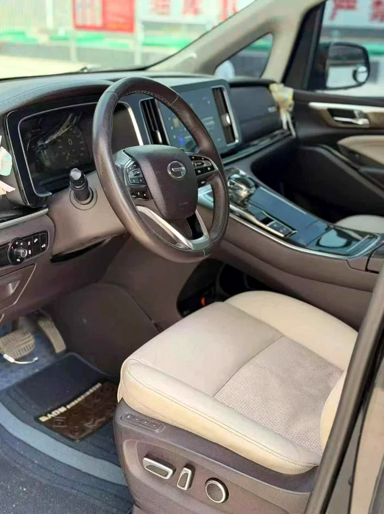 传祺M8 后面外观二