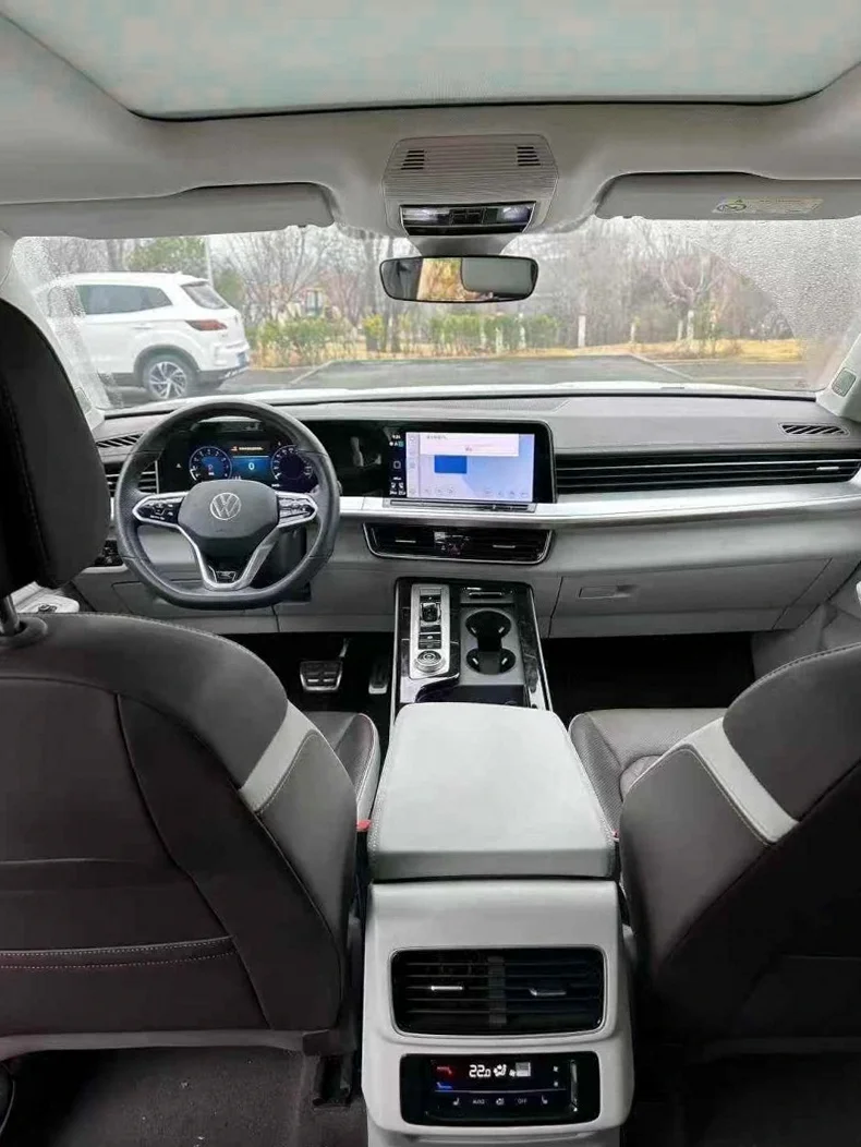 大众揽巡 后面外观一