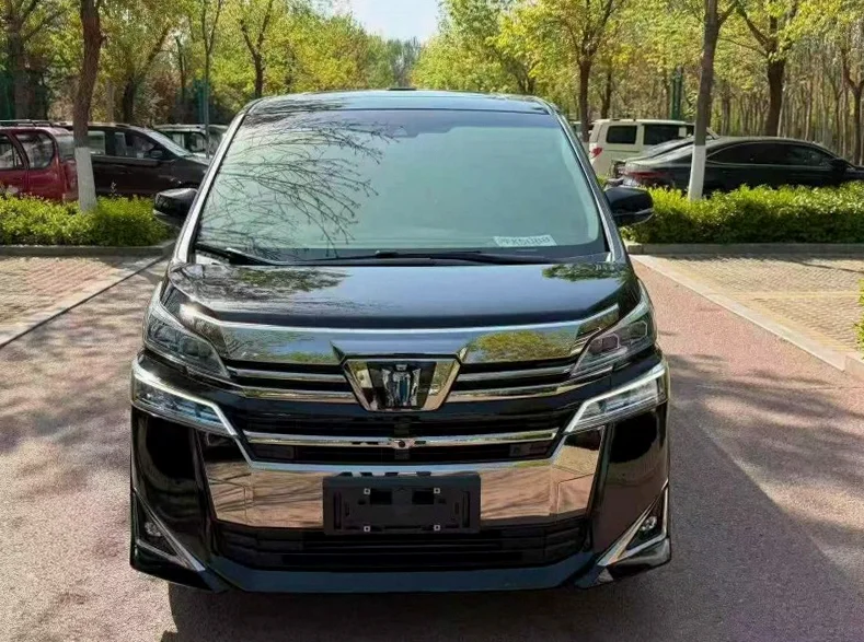 22年丰田威尔法双擎2.5L HV豪华版