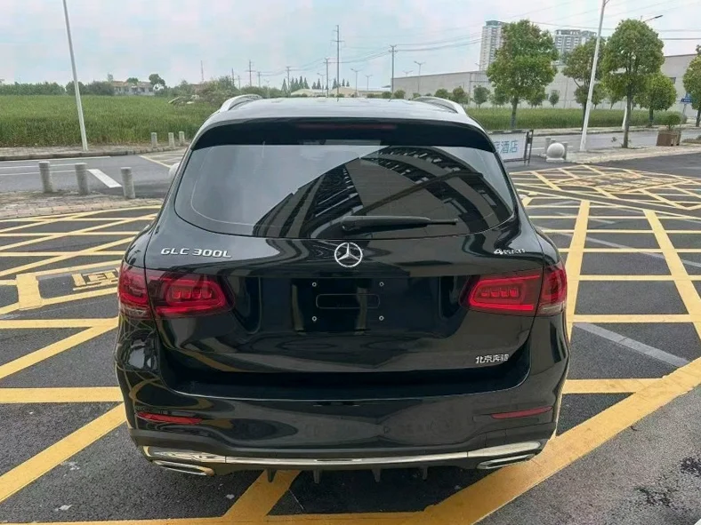 奔驰GLC 内饰后排