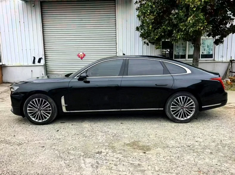 红旗H9 内饰前排